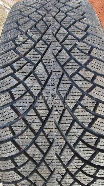 Nokian 205/60 R16 Zimska