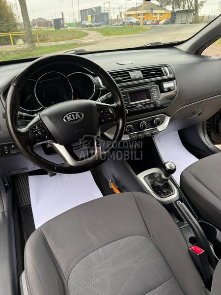Kia Rio 1.2CVVTi/T0P STANjE/