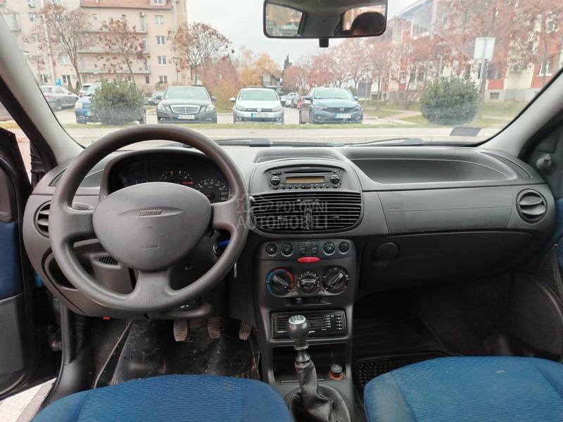 Fiat Punto reg