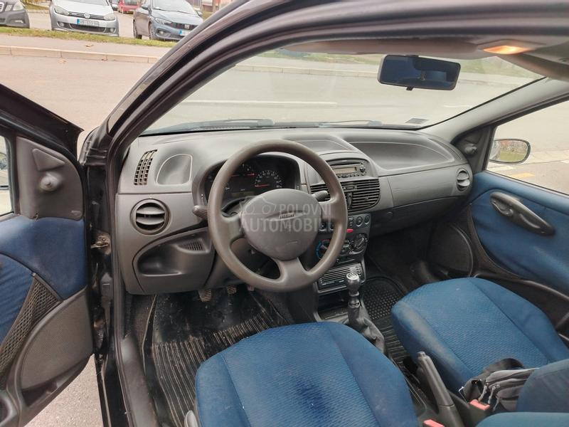 Fiat Punto reg
