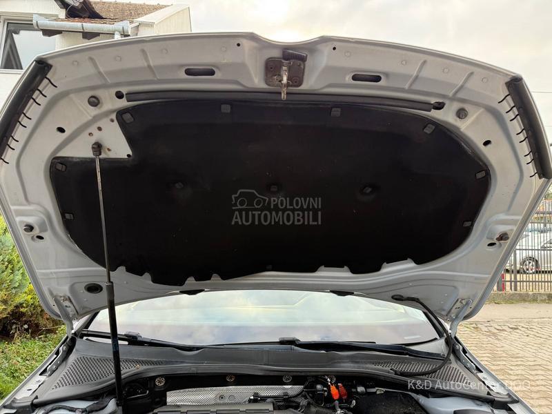 Volkswagen Golf 7 1.6 TDI BLUEMOTION