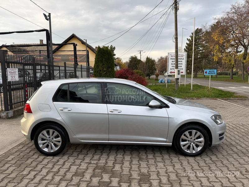 Volkswagen Golf 7 1.6 TDI BLUEMOTION