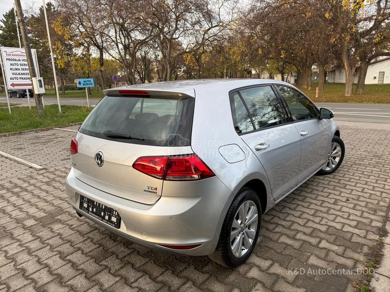 Volkswagen Golf 7 1.6 TDI BLUEMOTION