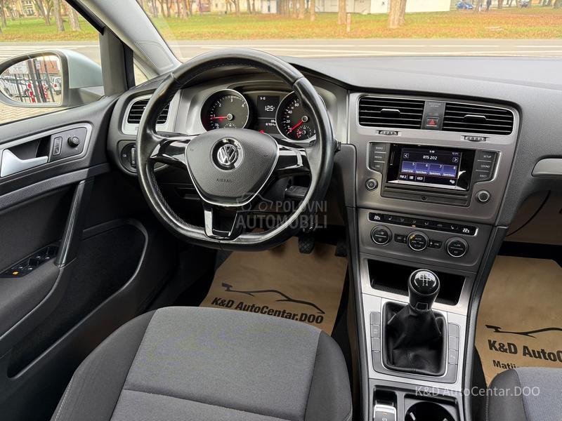Volkswagen Golf 7 1.6 TDI BLUEMOTION