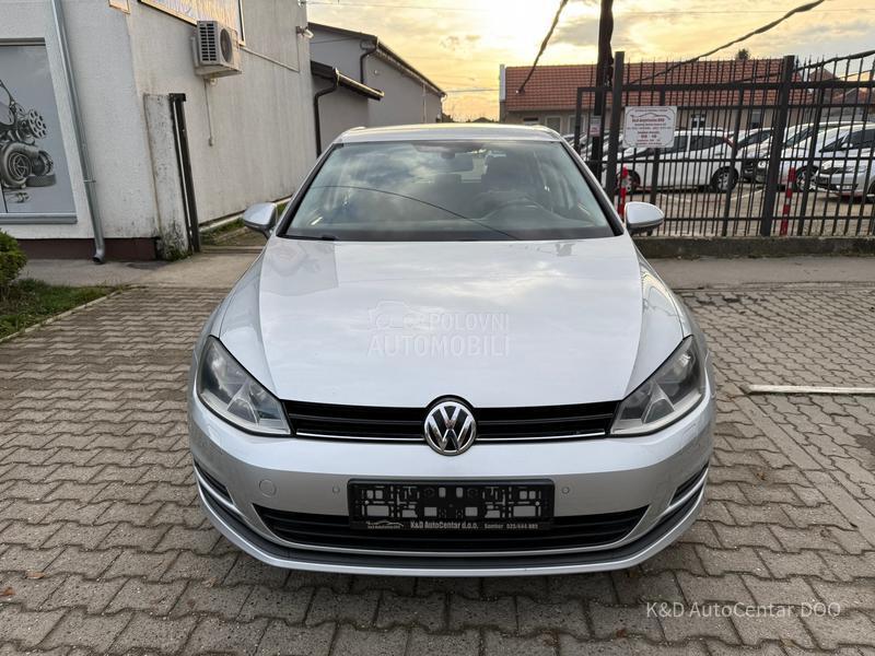 Volkswagen Golf 7 1.6 TDI BLUEMOTION