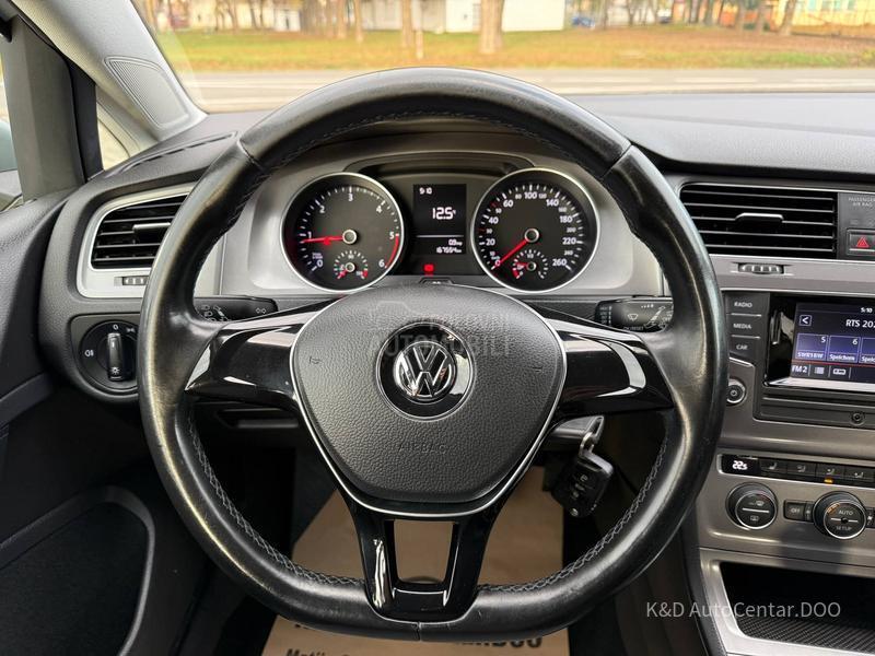 Volkswagen Golf 7 1.6 TDI BLUEMOTION