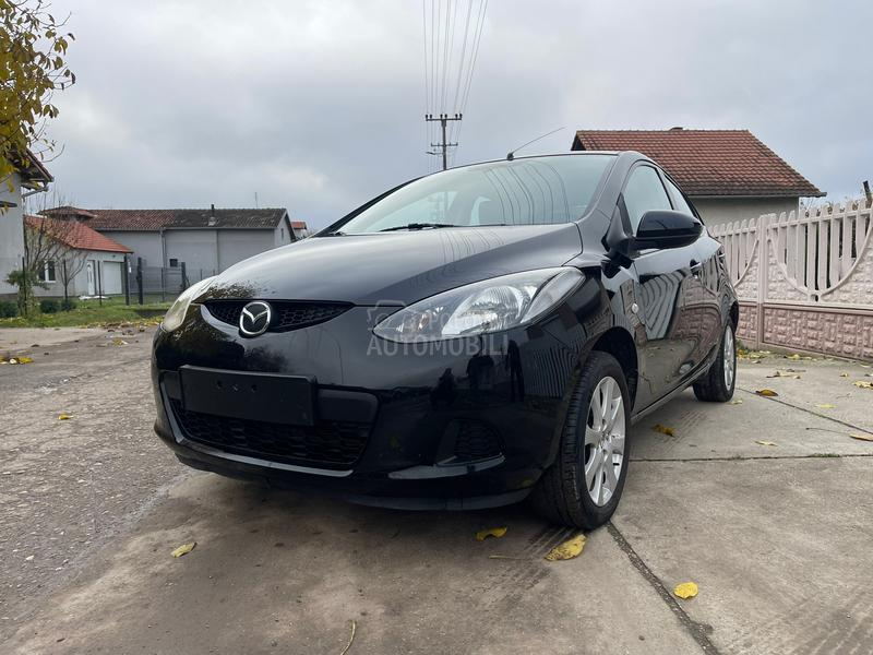 Mazda 2 