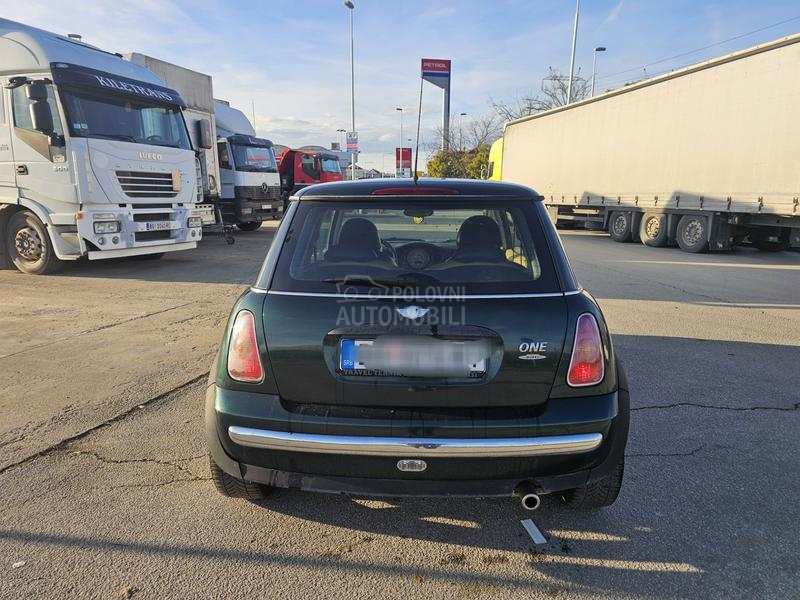 MINI One 