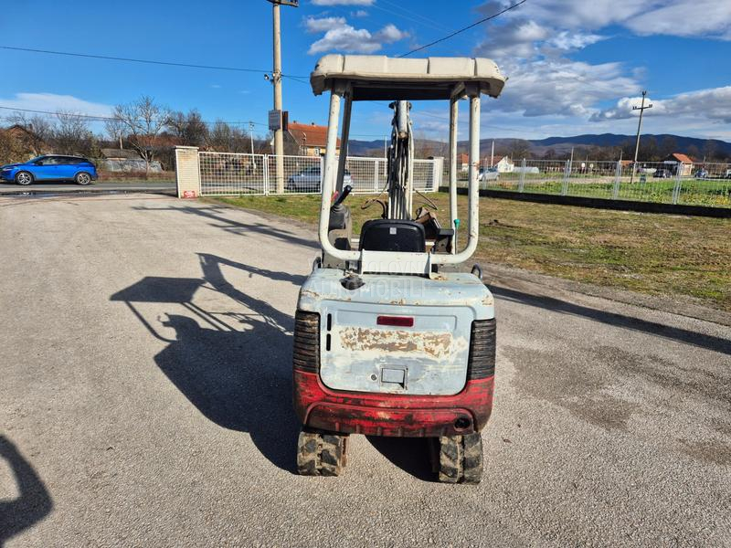 Takeuchi TB 016