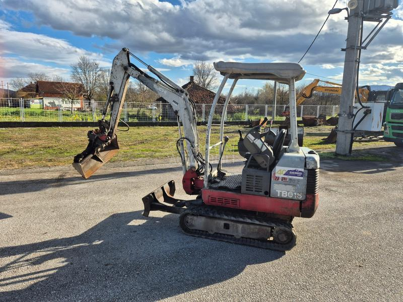 Takeuchi TB 016