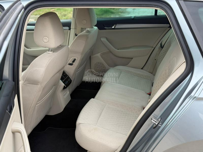 Škoda Superb 2.0TDI/DSG/LED