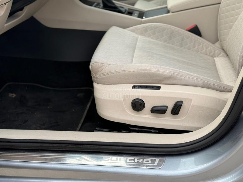 Škoda Superb 2.0TDI/DSG/LED