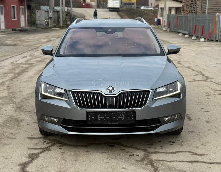 Škoda Superb 2.0TDI/DSG/LED