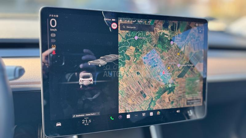 Tesla Model 3 LONGRANGE DUALMOTOR