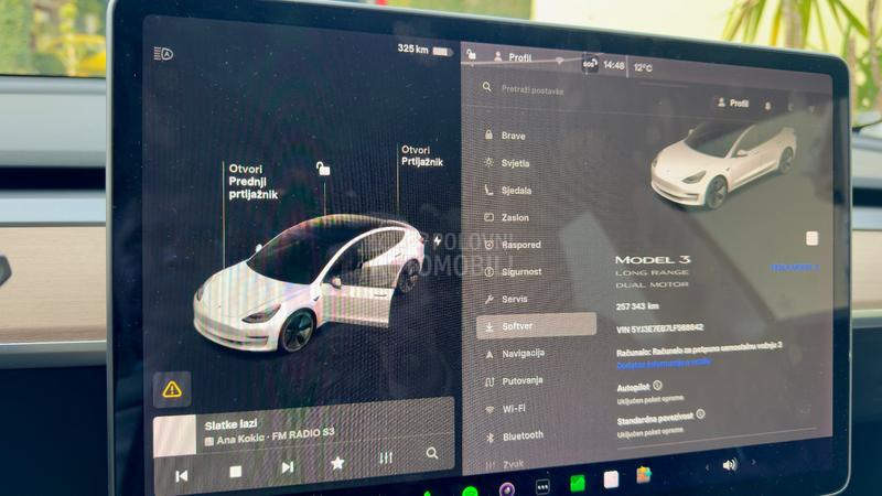 Tesla Model 3 LONGRANGE DUALMOTOR