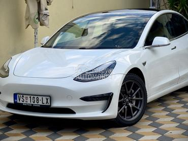 Tesla Model 3 LONGRANGE DUALMOTOR