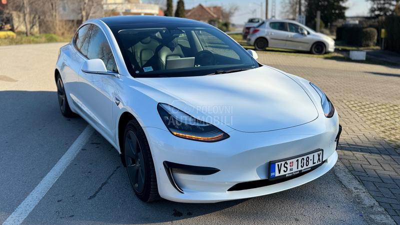 Tesla Model 3 LONGRANGE DUALMOTOR