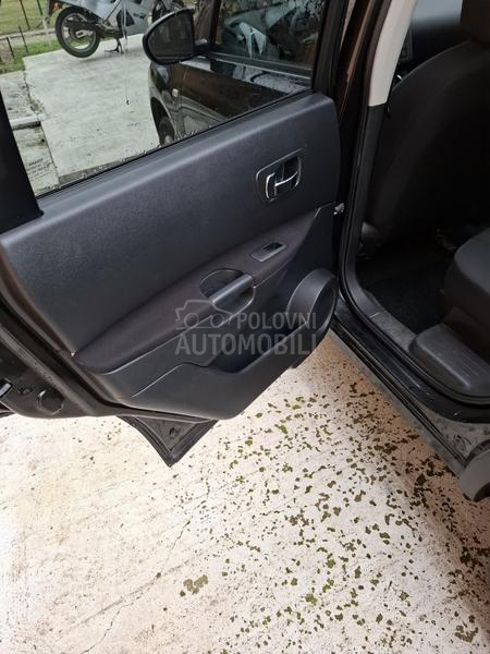 Nissan Qashqai + 2 1.5 dci