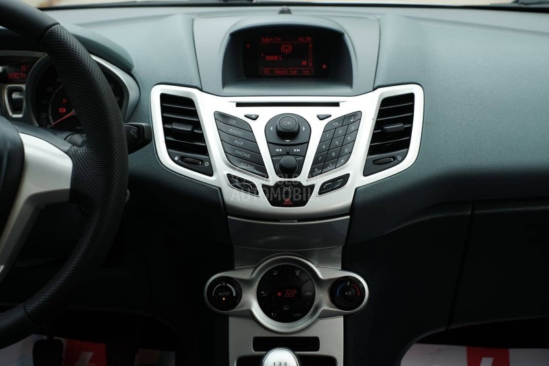 Ford Fiesta 1.4i TNG TITANIUM