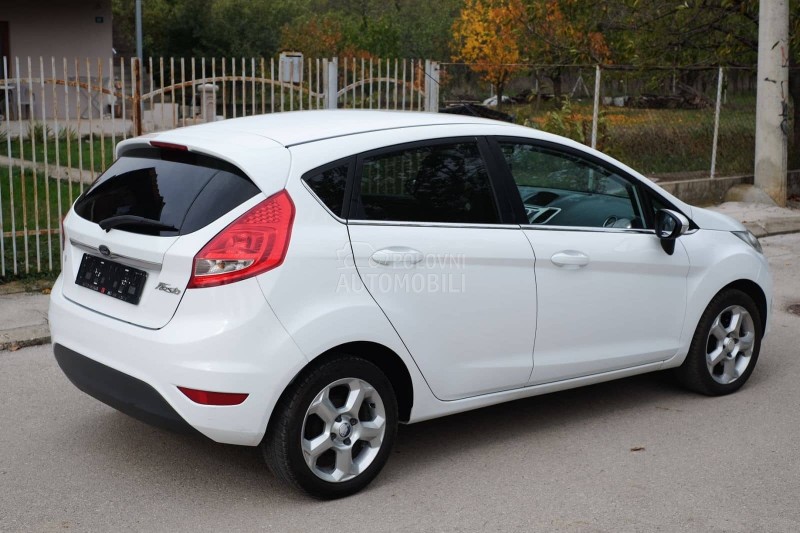 Ford Fiesta 1.4i TNG TITANIUM