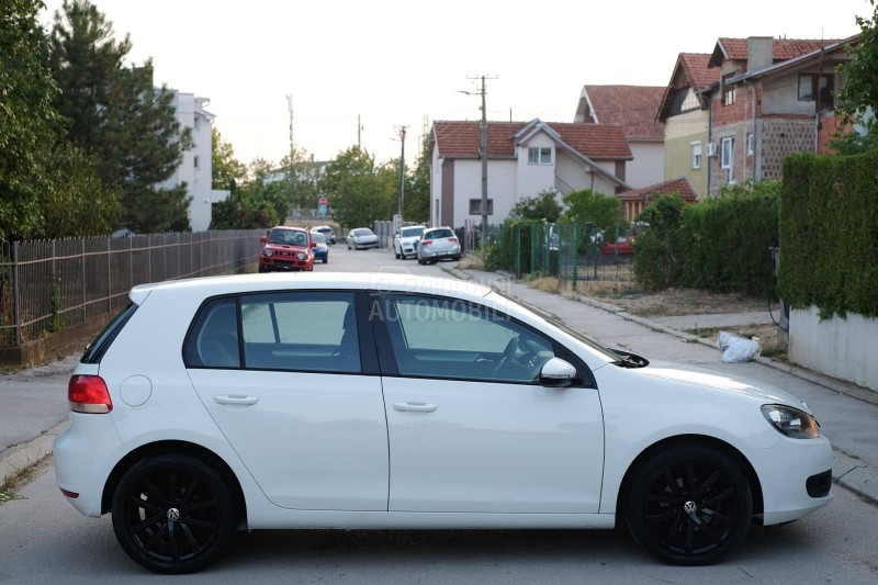 Volkswagen Golf 6 1.6TDI TREND Nav