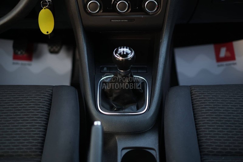 Volkswagen Golf 6 1.6TDI TREND Nav