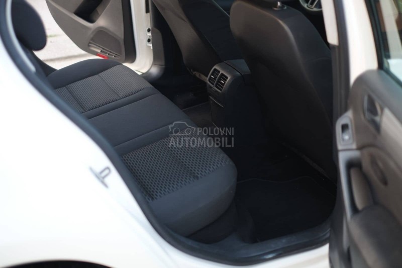 Volkswagen Golf 6 1.6TDI TREND Nav