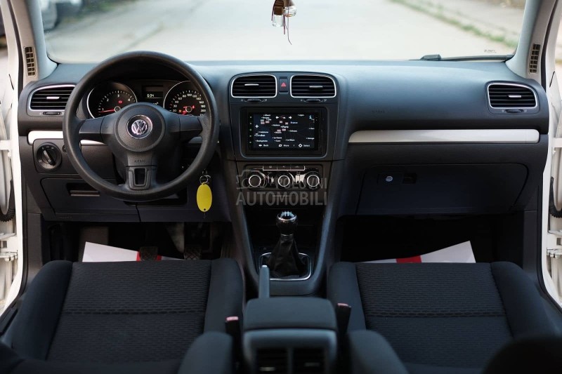 Volkswagen Golf 6 1.6TDI TREND Nav