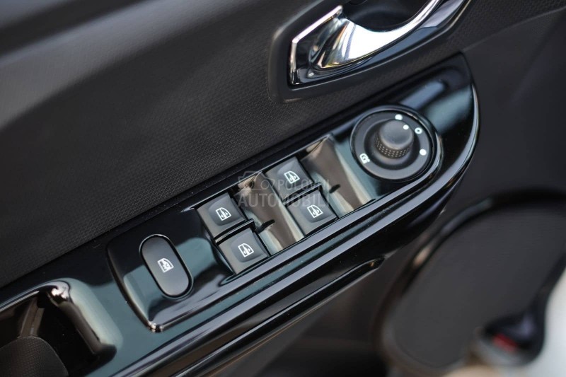 Renault Clio 0,9i 134000 CH