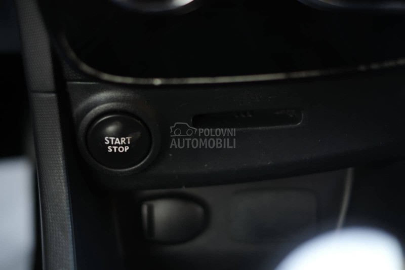 Renault Clio 0,9i 134000 CH