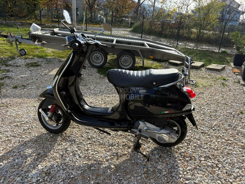 Piaggio VESPA S. 125
