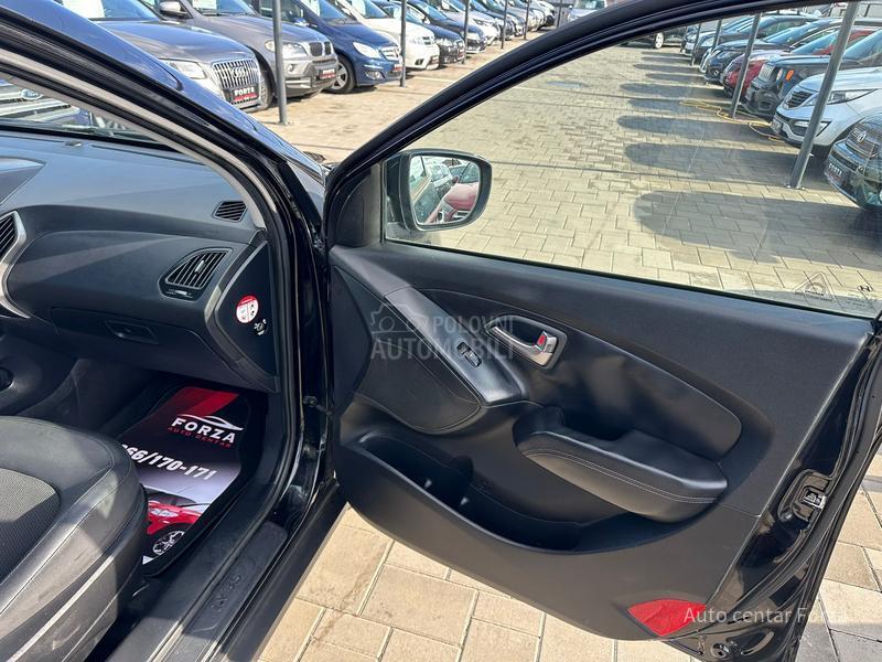 Hyundai ix35 N A V / N O V