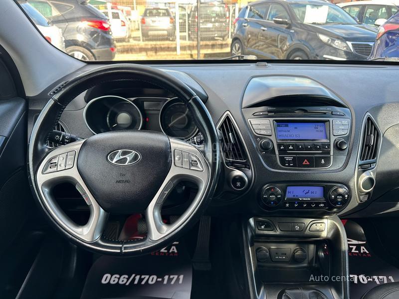 Hyundai ix35 N A V / N O V