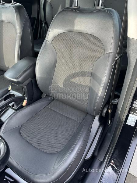 Hyundai ix35 N A V / N O V