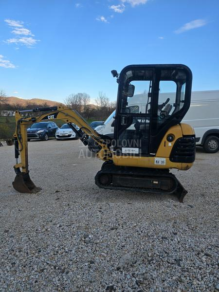 CAT 301.6  1.6 tone