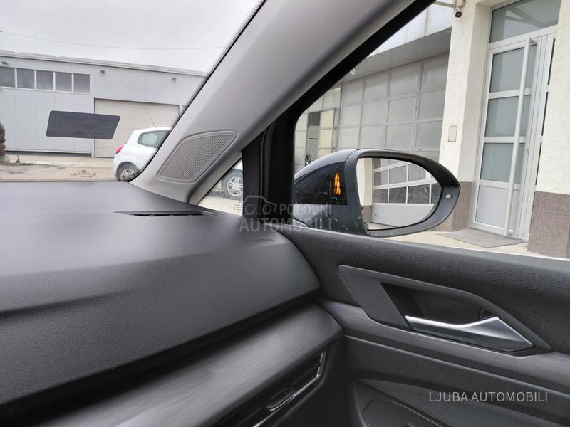 Volkswagen Golf 8 2.0 TDI STILE