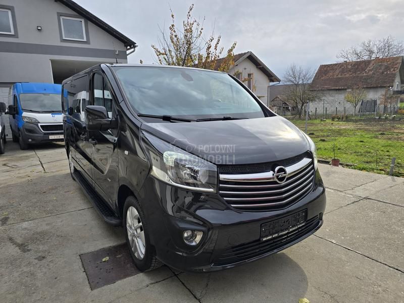 Opel Vivaro 1.6CDTI//KOMBINOVAN//