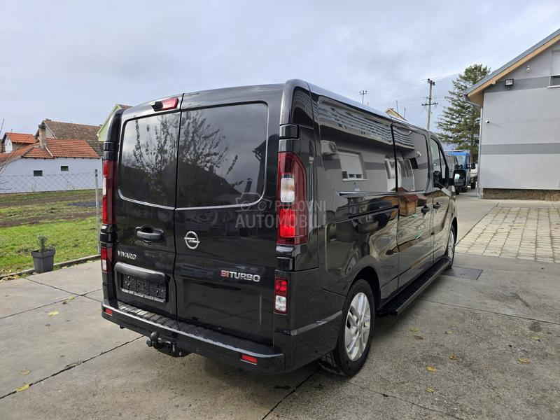 Opel Vivaro 1.6CDTI//KOMBINOVAN//