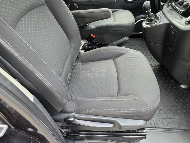 Opel Vivaro 1.6CDTI//KOMBINOVAN//