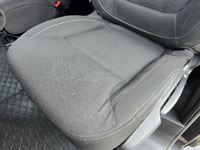 Opel Vivaro 1.6CDTI//KOMBINOVAN//