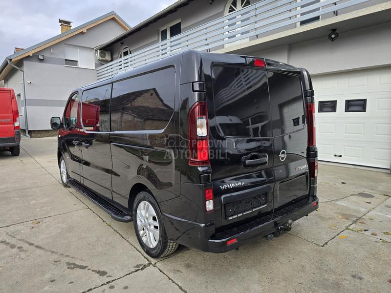 Opel Vivaro 1.6CDTI//KOMBINOVAN//