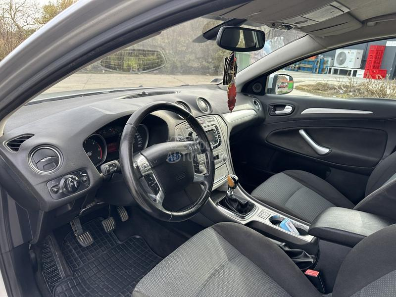 Ford Mondeo 2.0hdi