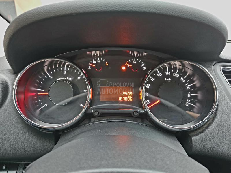 Peugeot 5008 1.6HDI 189h.k.m.