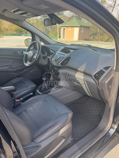 Ford EcoSport TITANIUM S.E.R.V.