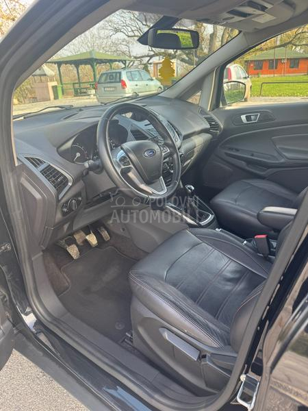 Ford EcoSport TITANIUM S.E.R.V.