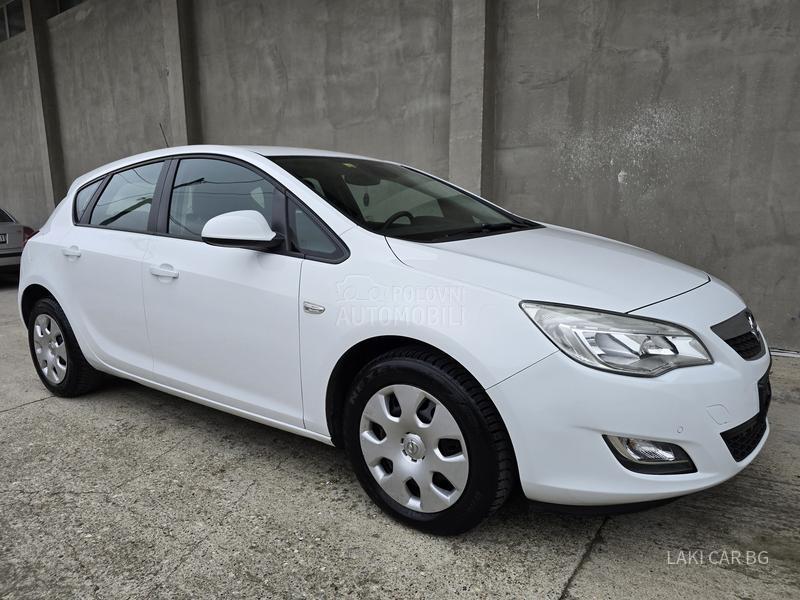 Opel Astra J AUTOM 1.6b