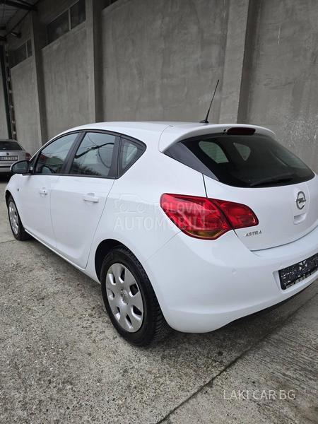 Opel Astra J AUTOM 1.6b