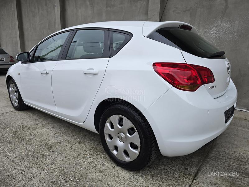 Opel Astra J AUTOM 1.6b