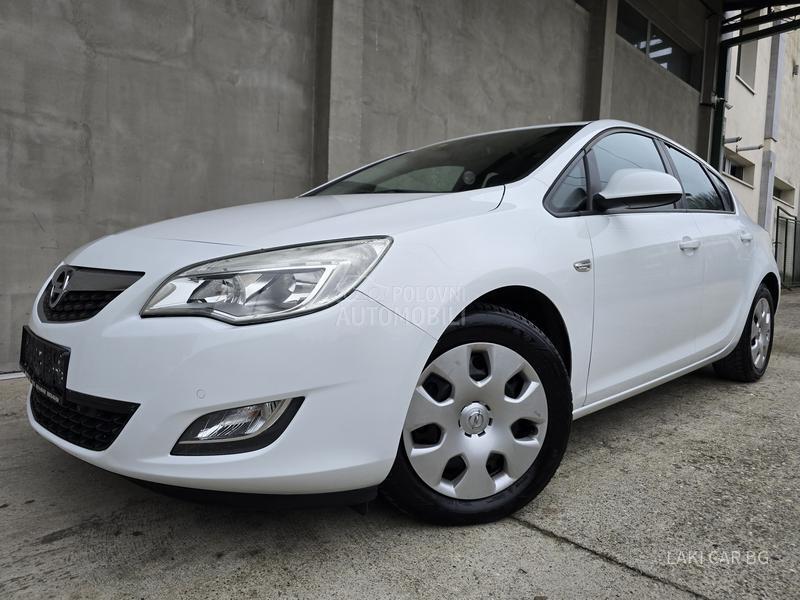 Opel Astra J AUTOM 1.6b