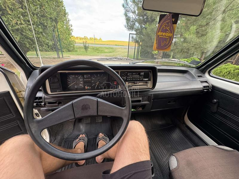 Volkswagen Golf 1 1.6